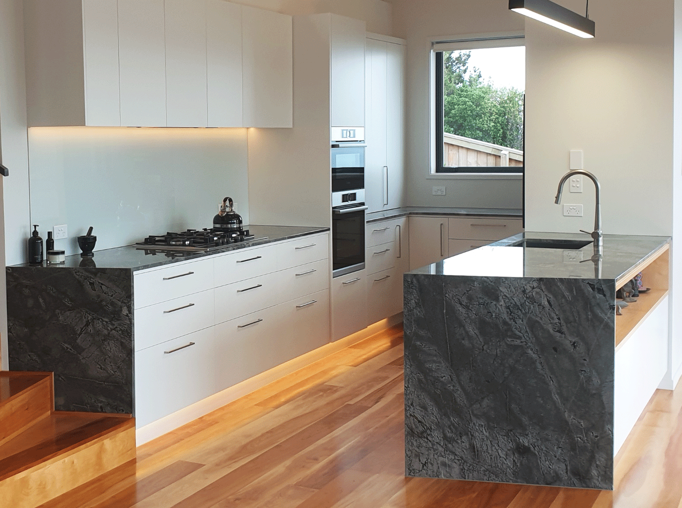 Atlantic Stone Granite 20mm Polished - Vicki Andrews Design